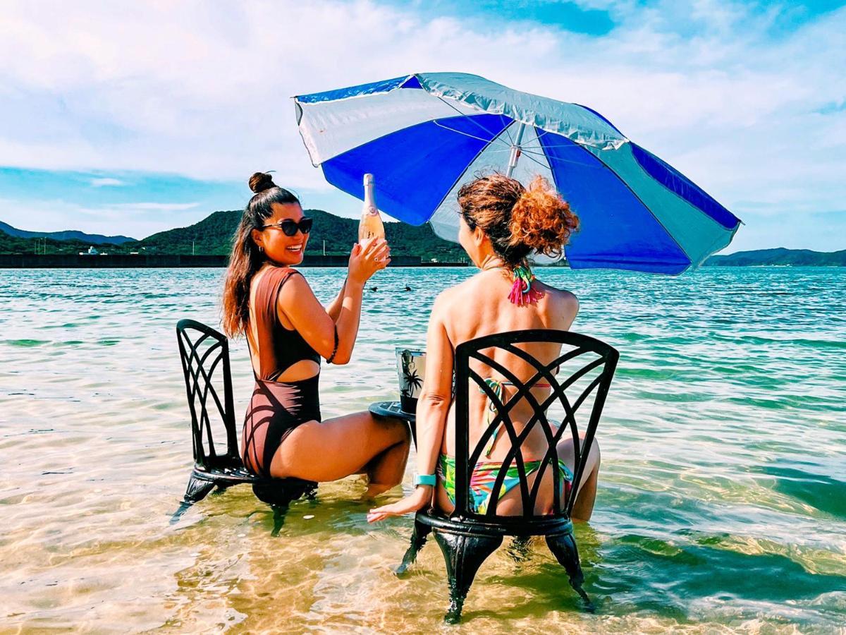 Le Grand Bleu Hotel Amami Bagian luar foto